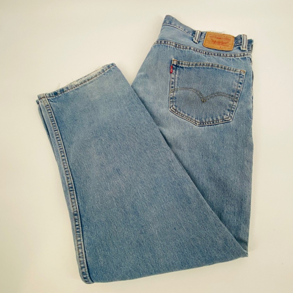 Levi Strauss & Co 550 Jeans Mens 40x32‎ Relaxed Fit Light Wash Denim